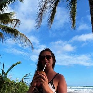 Meet your Posher, Megan